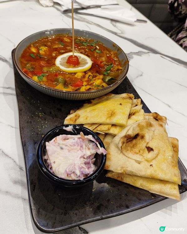 裝修像香港甜品屋的倫敦平靚正清真餐廳😋 🍗🍖