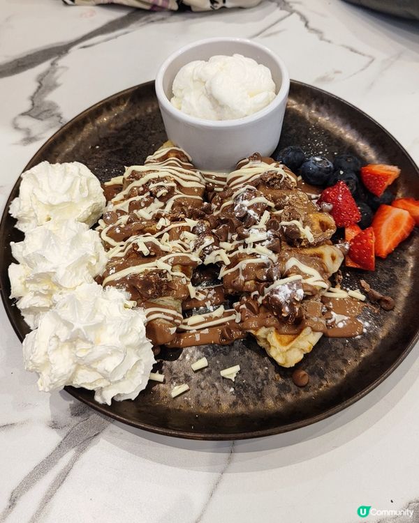 裝修像香港甜品屋的倫敦平靚正清真餐廳😋 🍗🍖