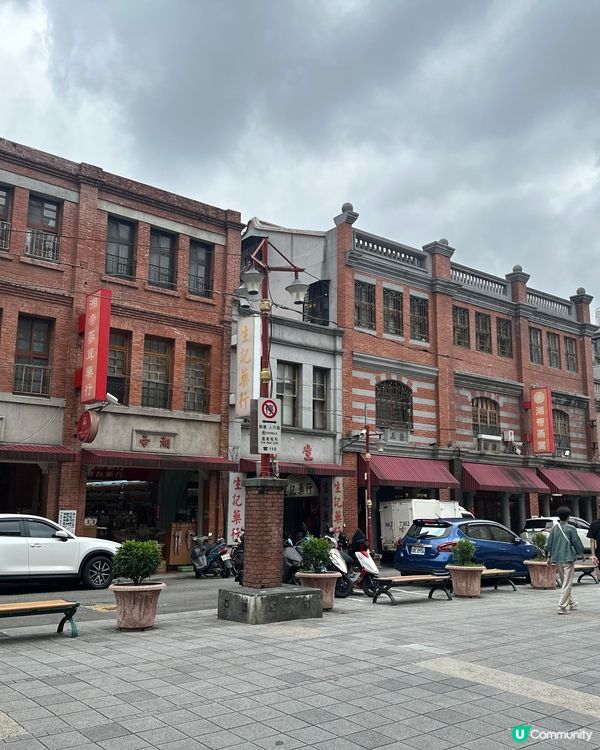 台北最古老街區！迪化街懷舊之旅 🚶‍♀️🏮