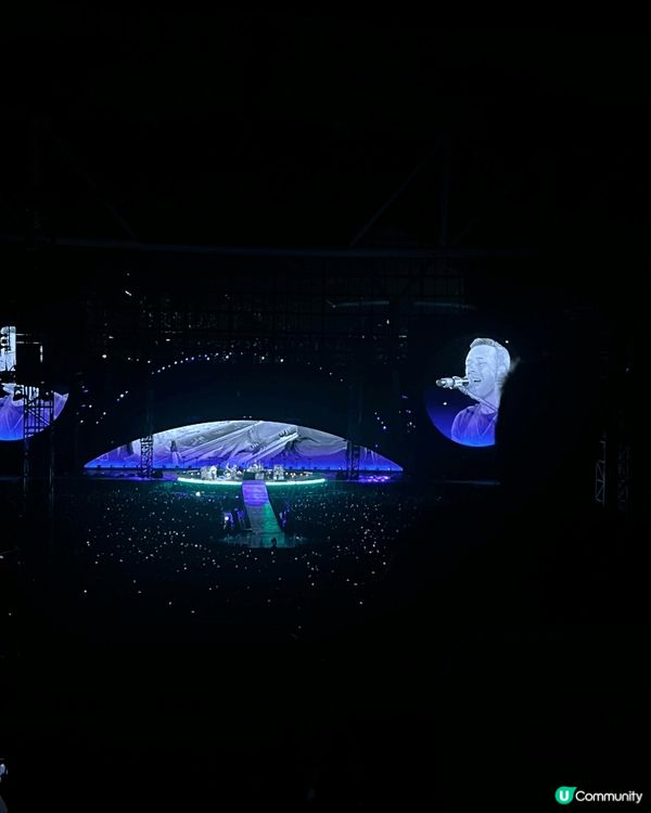 第一次係啟德 睇演唱會 雖然坐比較高嘅位置 但仍然 覺得 好...