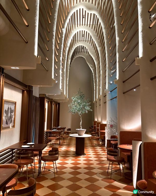 打卡必到! 荃灣歐陸式教堂木化石主題餐廳