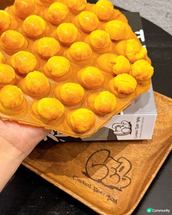 菠蘿包雞蛋仔 🍍🥚  香港地道小食新組合！