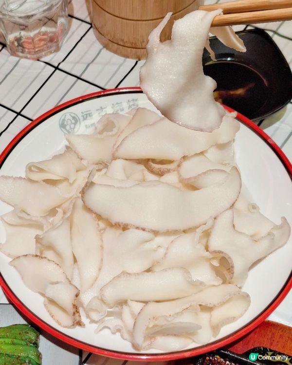 新鮮海鮮牛羊串 生蠔鮮甜嫩滑  