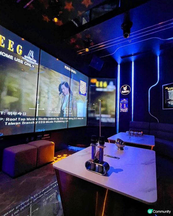 大展歌喉的聆度KTV