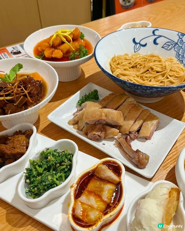 蟹黃麵超奢華 手工湯包滿溢濃郁蟹鮮