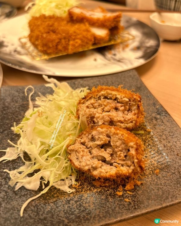 三元豚炸豬扒定食 💕 一定要追加 200yen 炸肉餅