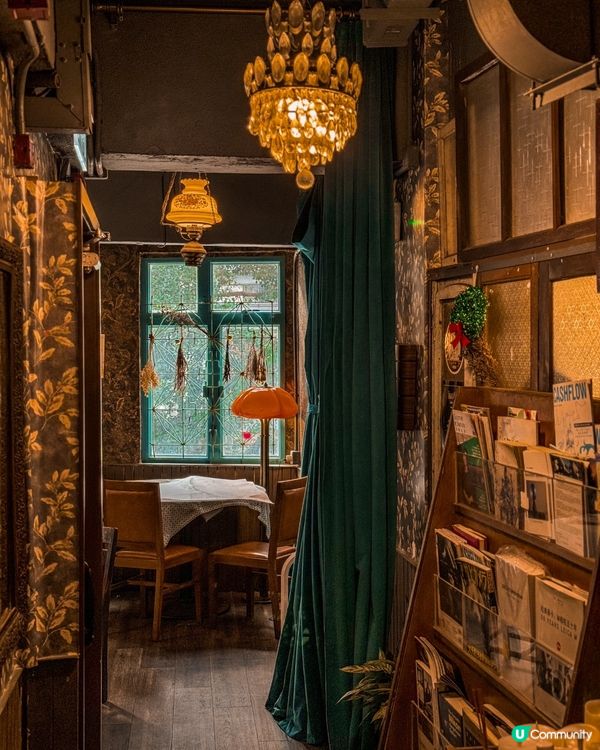 第一次在香港唐樓里吃飯🍽️