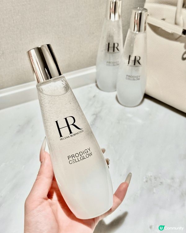 新上線赫莲娜的精華，超高級質感和緊致，藝術品一樣的存在🙉一瓶...