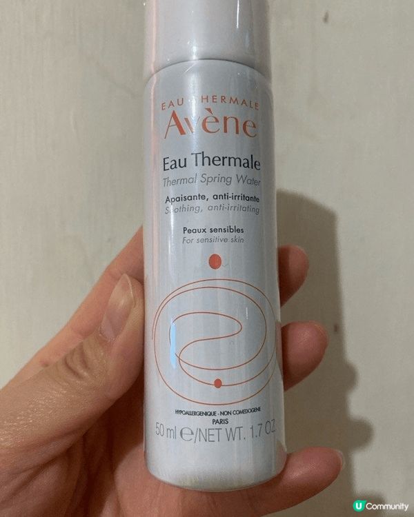 每天早晚清潔後，我都會噴上一層Avene  抗敏活泉水，用手...