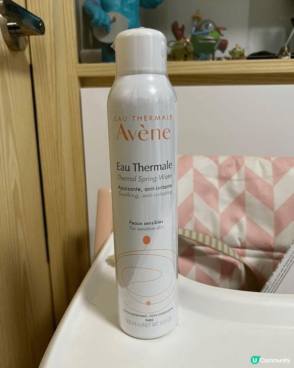 每天早晚清潔後，我都會噴上一層Avene  抗敏活泉水，用手...