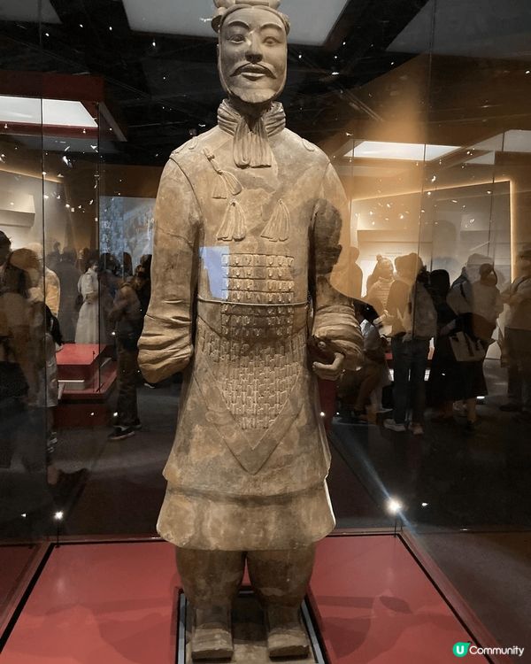非常值得看的展覽，看到真人高的兵馬俑，想像一下，它們於秦朝時...
