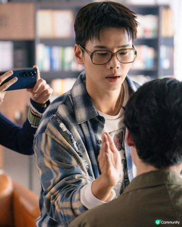 勞務師盧武鎮韓劇🌟鄭敬淏化身「鬼版蝙蝠俠」搞笑與正義並存