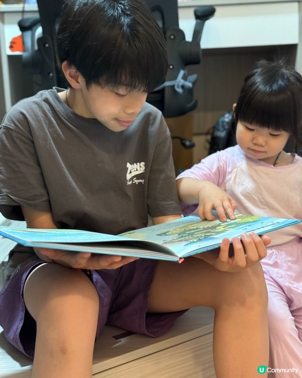 豆豆哥哥暖男力爆發！💖陪妹妹睇《生命的搖籃海洋》📚