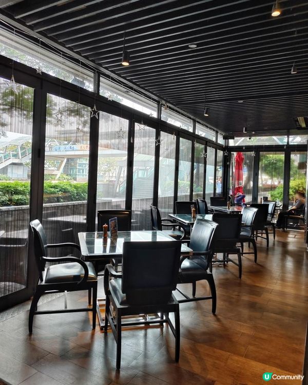 尖沙咀海旁有質素西餐廳