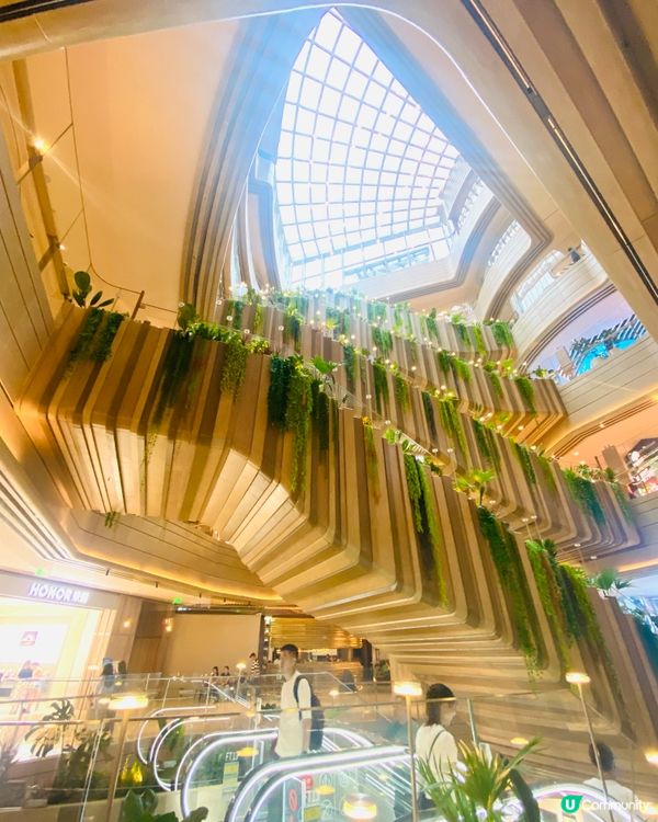 夜景🌃綠化🧩都做得不錯的🚲商場