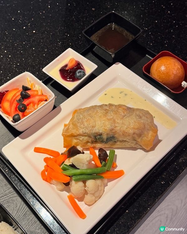 跑馬地夜馬🔥  露台歎美食睇賽事🤩