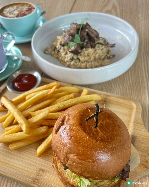 馬鞍山海濱新寵 🍔  海澄軒地下，靚景餐廳登場！