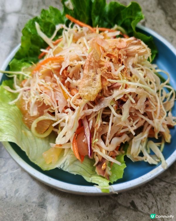 雅蘭中心火車頭八十幾蚊一個套餐有煮食有小食有杯嘢飲, 好抵食