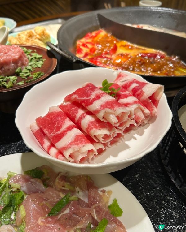 著住唐裝食深圳辣辣火鍋🍲🔥