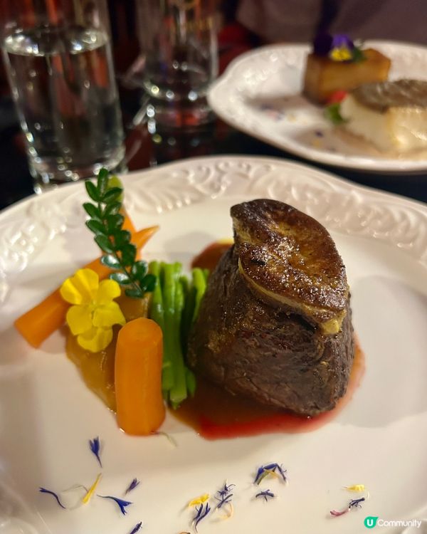 中環蘭桂坊必試🇫🇷 鋪滿曬個面既魚子蟹肉沙律盒