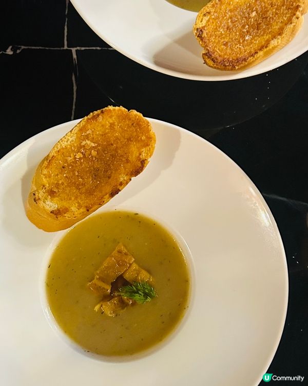 中環蘭桂坊必試🇫🇷 鋪滿曬個面既魚子蟹肉沙律盒