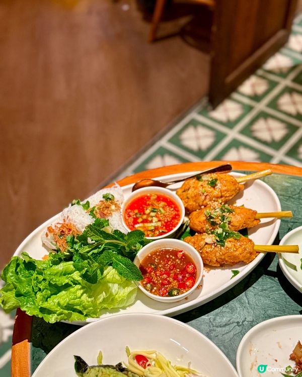 放假同朋友去尖東食越泰嘢😋