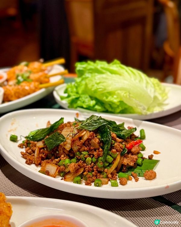 放假同朋友去尖東食越泰嘢😋