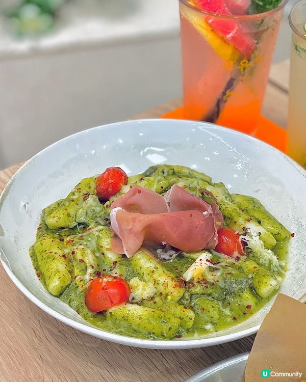 勁好食嘅開心果窩夫，令我哋超有驚喜🫶