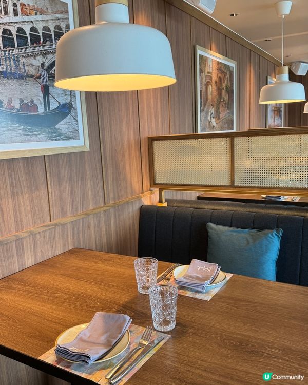 紅磡黃埔海景餐廳 🌅  
泰意 fusion 🍽️  食住靚