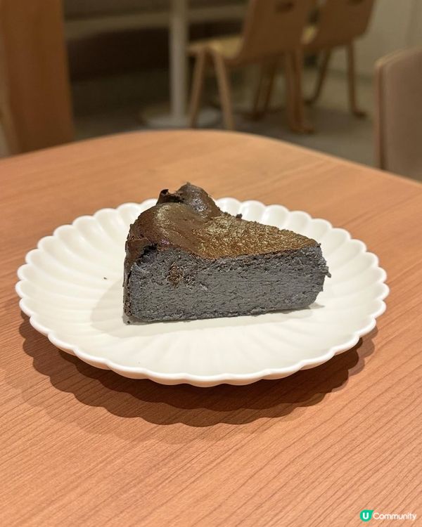 研香開咗喺港島銅鑼灣😝