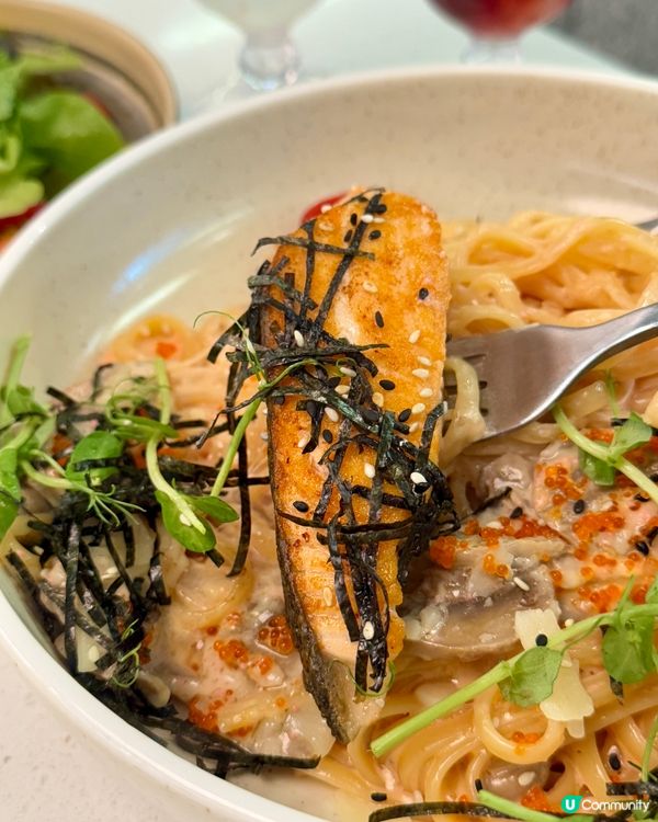 銅鑼灣牛角包雪糕🥐🍦