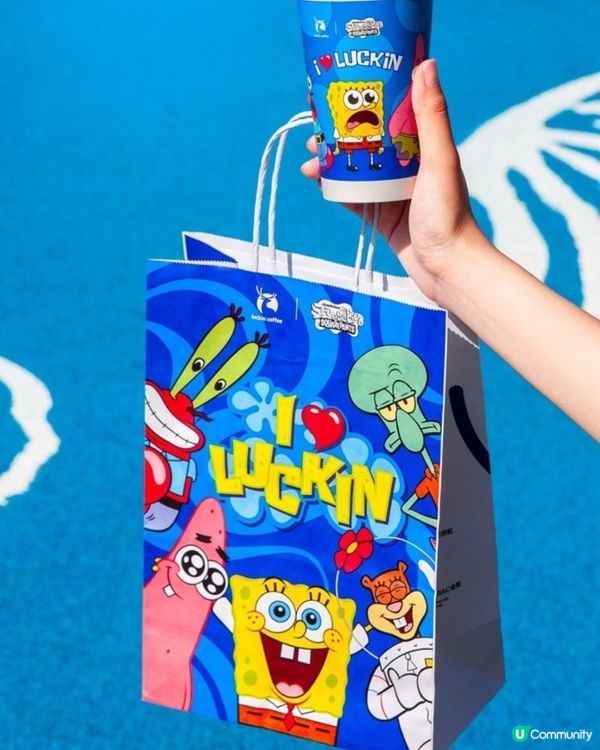 瑞幸咖啡小西灣限時概念店設海綿寶寶菠蘿屋打卡區