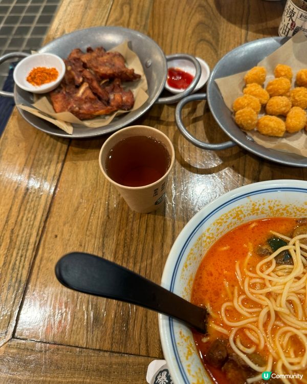 簡約舒適，放鬆用餐 🍜✨