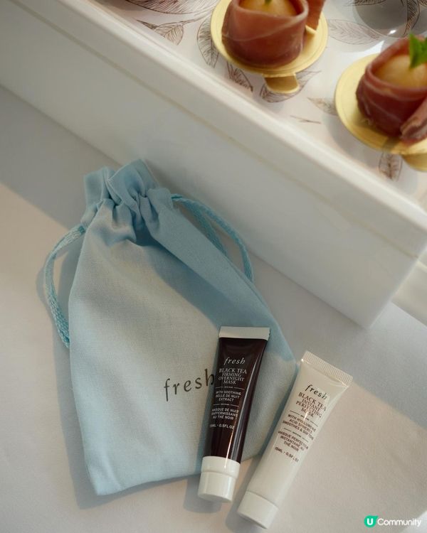 Afternoon tea🍓𝒞𝓊𝒸𝒾𝓃𝒶 與 