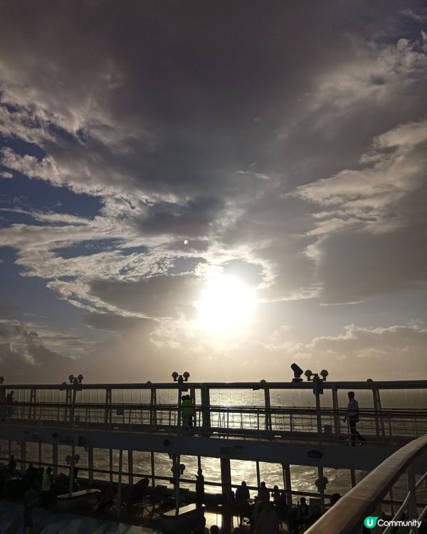 沖繩宮古島郵輪之旅🌅  海天一色日落美景！