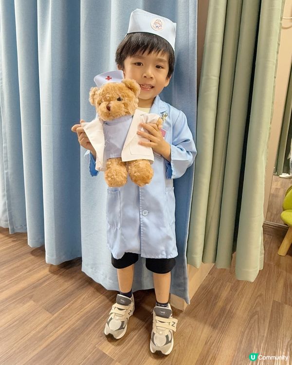 Adrian好鍾意role play醫生護士, 成日係屋企要...