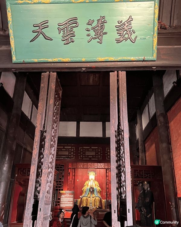 最近去左成都交流團，到左個武侯祠，見到好多古人嘅人像，但最靚...