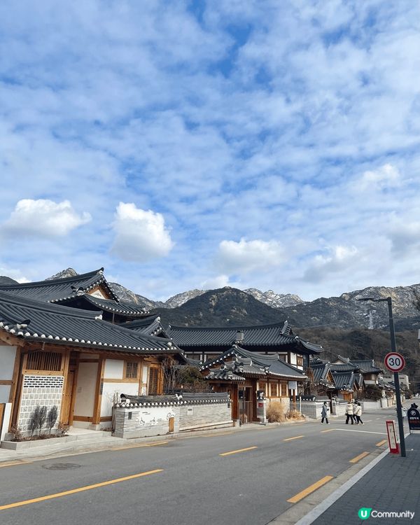 #我的旅遊足跡～ 韓國北村傳統韓屋配藍天～ 飛機天上景色百看...