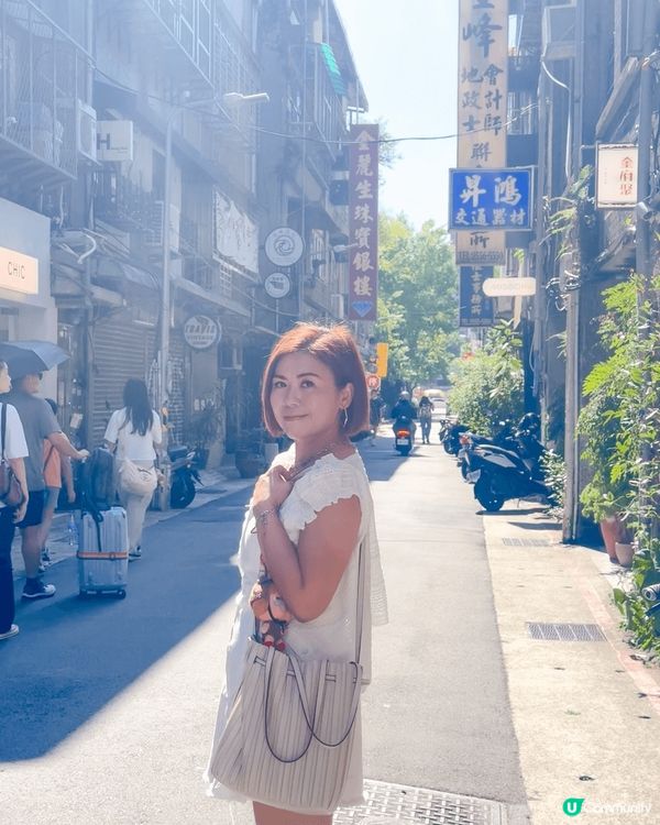 Easter 去咗台灣旅行，閒逛台北中山路，天氣明媚，去那裏...