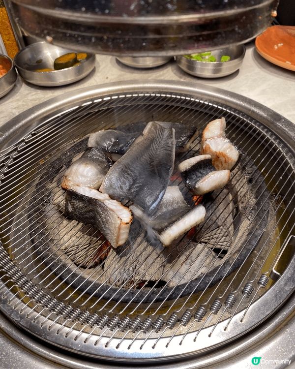 在燕南站下車，這間森順碳烤店，服務員態度非常良好，食材新鮮。...