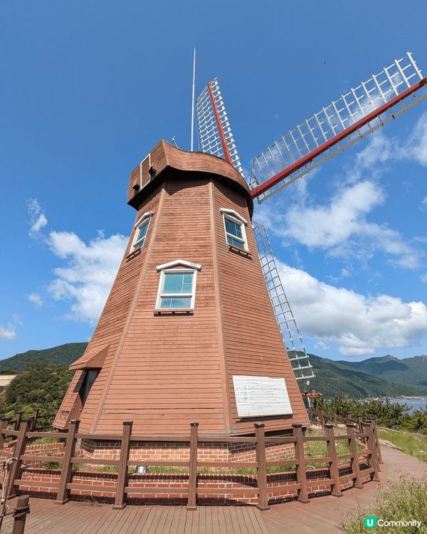 韓國巨濟島，不愧係稱為小濟洲島嘅地方，人唔多環境好清幽，四圍...