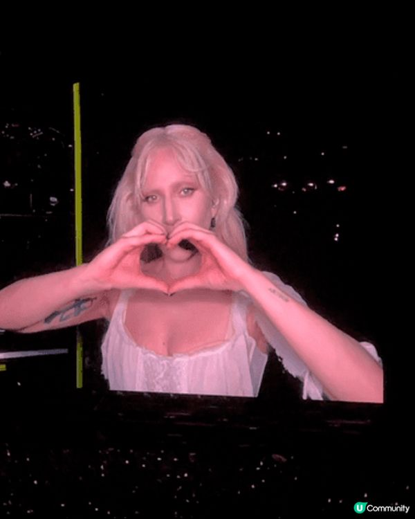 可以欣賞Lady Gaga現場演出