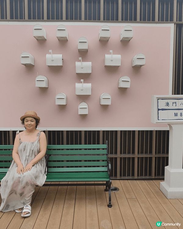 澳門最新天台壁畫打卡點M8商場，鄰近議事亭前地，B1至3樓係...