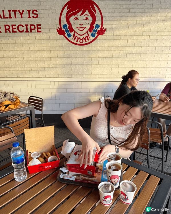 上個月去咗馬尼拉睇G-Dragon演唱會，係我人生第一次去菲...