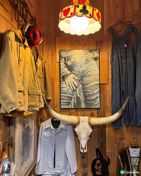 港島區兩層超大古著店🧥不經不覺已經有30年歷史😍