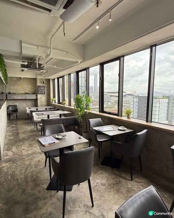 銅鑼灣海景餐廳🤩！免加一嘆美食😋！