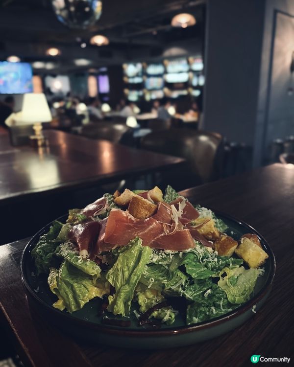 尖沙咀live band 餐廳🪩二人餐勁抵食威靈頓牛柳