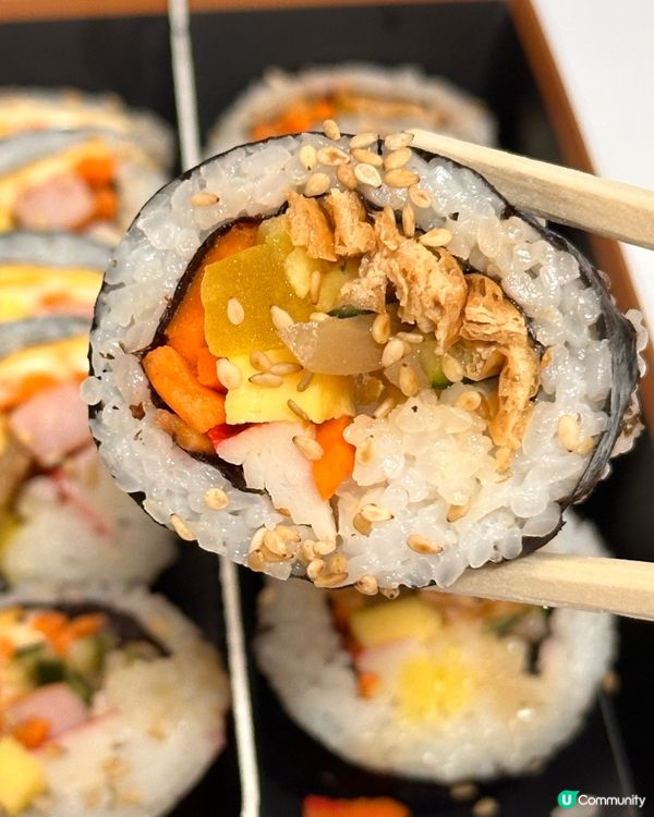 🇰🇷🍙韓國超市Homeplus 紫菜包飯｜兩款口味一盒試哂！