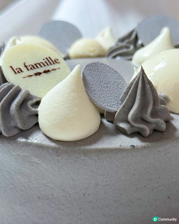 父親節蛋糕🎂黑芝麻豆乳芝士😋 老公勁like👨‍