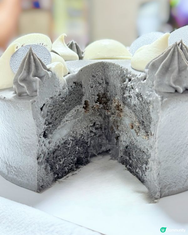 父親節蛋糕🎂黑芝麻豆乳芝士😋 老公勁like👨‍